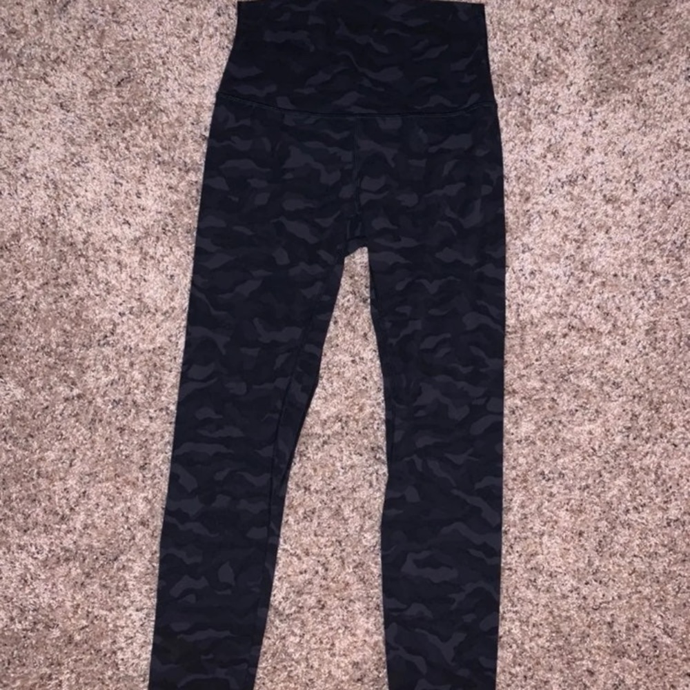 Lululemon black camo align 25”